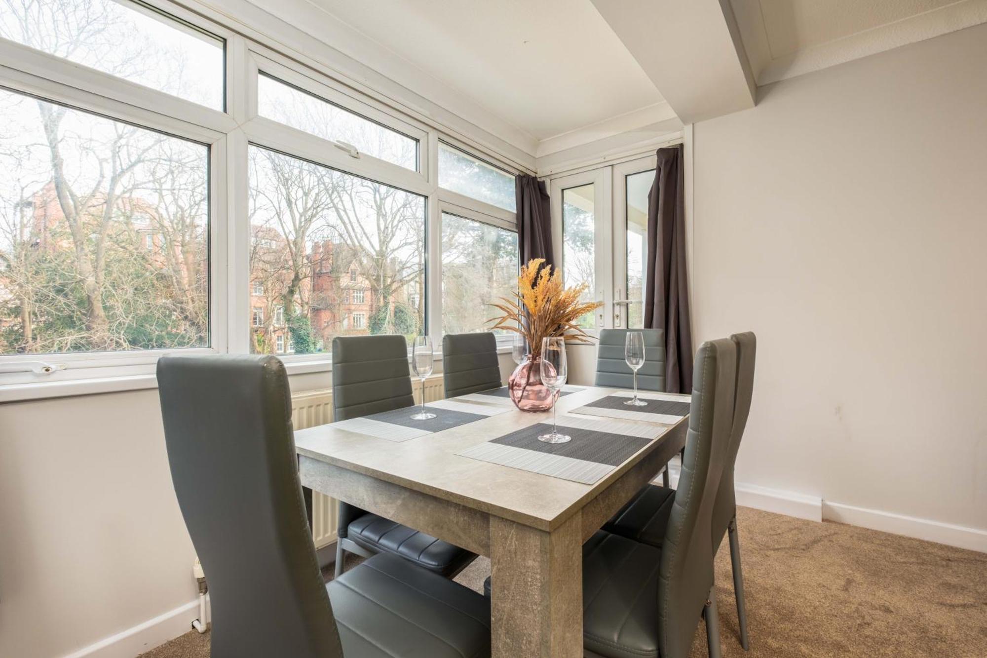 Stylish 2 Bedroom In Central Brighton Free Parking Near Beach And Train Station Exterior photo